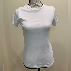 Simple Crewneck Tee - Vineyard Vines